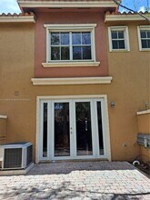632 SW 107th Ave in Pembroke Pines, FL - Building Photo - Building Photo