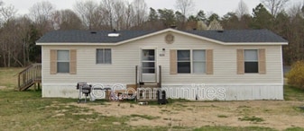 1535 Race Path Church Rd in Mooresboro, NC - Building Photo