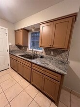 319 Bellmar Dr in Houston, TX - Building Photo - Building Photo