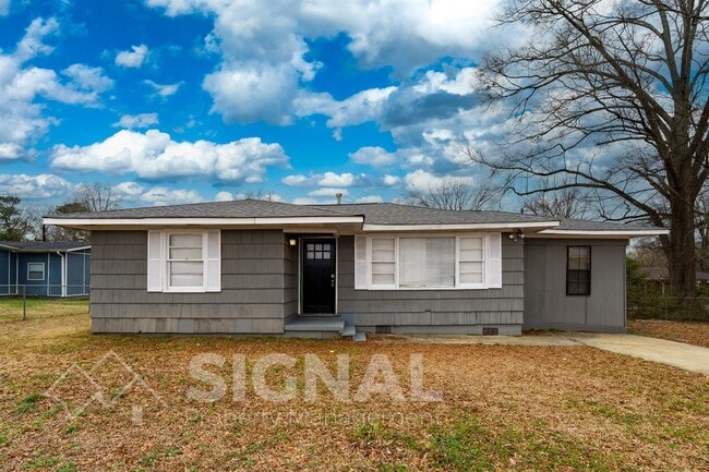 property at 1052 Apple St