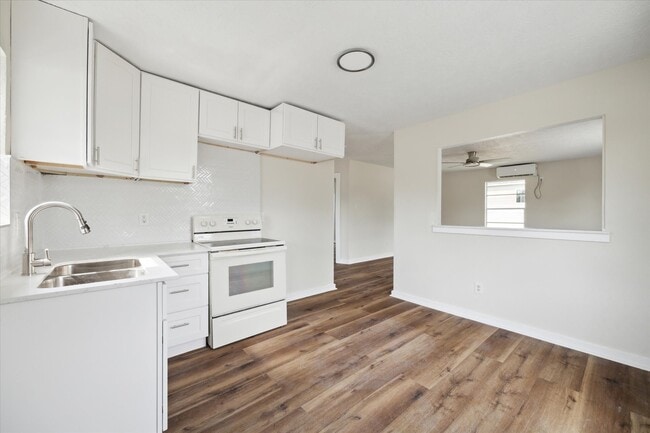 property at 2802 Hardy St