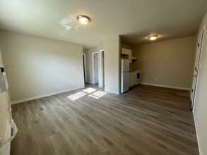 2413 24th St in Des Moines, IA - Foto de edificio - Building Photo