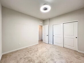 2878 Sweeping Palm Rd in North Las Vegas, NV - Building Photo - Building Photo