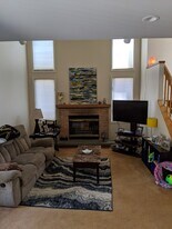 1612 Woodledge Cir in State College, PA - Building Photo