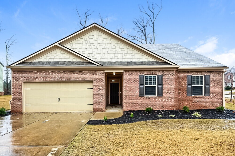 700 Feldwood Ln in Mcdonough, GA - Building Photo