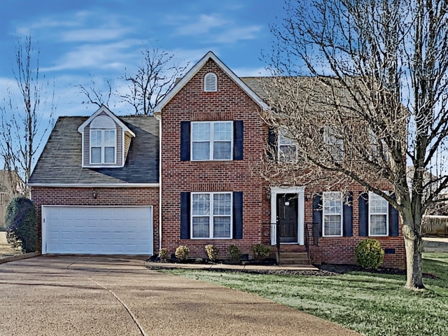 1804 Lowell Ct in Spring Hill, TN - Building Photo