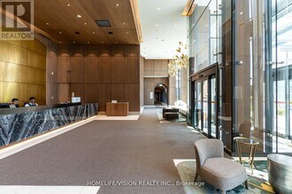 20-2420 Inn On The Pk Dr in Toronto, ON - Building Photo - Building Photo