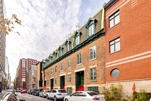 259-273 De La Gauchetière Rue O in Montréal, QC - Building Photo