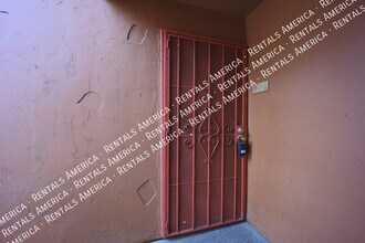 747 S Ext Rd, Unit 112 in Mesa, AZ - Foto de edificio - Building Photo