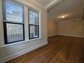 2638 N Milwaukee Ave, Unit 2647-3 in Chicago, IL - Building Photo - Building Photo