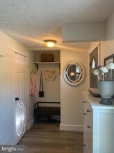 9953 Valley Park Dr in Damascus, MD - Building Photo - Building Photo