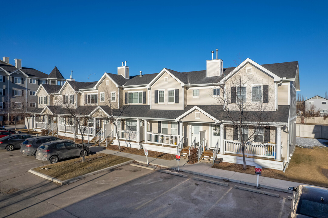 115 Country Village Mano NW in Calgary, AB - Building Photo