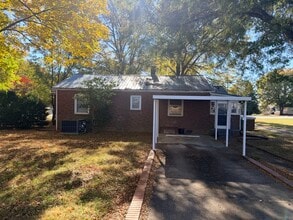 1828 Statesville Blvd in Salisbury, NC - Building Photo - Building Photo