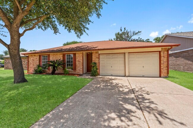 16734 Summer Dew Ln in Houston, TX - Building Photo - Building Photo