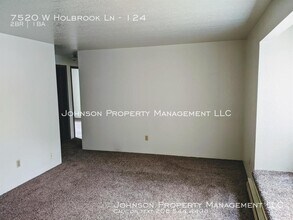 7520 W Holbrook Ln-Unit -124 in Boise, ID - Building Photo - Building Photo