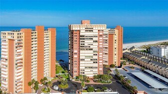 17920 Gulf Blvd in Redington Shores, FL - Building Photo