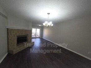 8014 NW 79th Terrace in Kansas City, MO - Building Photo - Building Photo