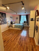 75-10 Yellowstone Blvd in Queens, NY - Building Photo