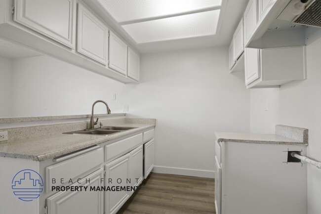 1555-1557 Carson St.
