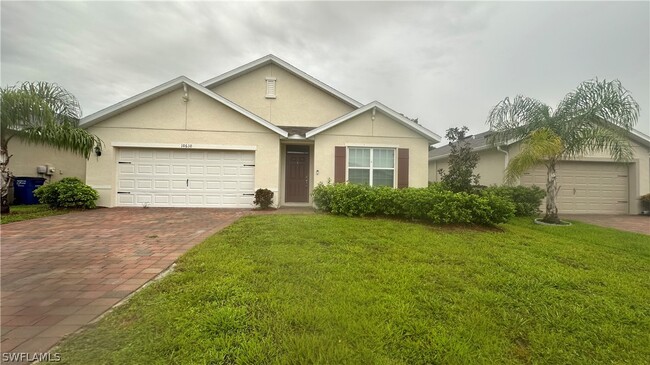 10610 Crossback Ln in Lehigh Acres, FL - Foto de edificio - Building Photo