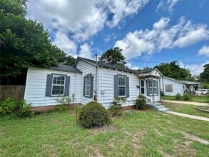 310 Dean St, Unit 2701-301 in Athens, TX - Building Photo - Building Photo