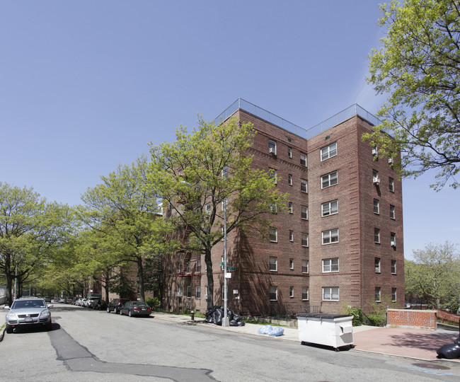 The Martinique in Jamaica, NY - Foto de edificio - Building Photo