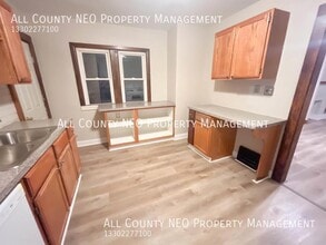 3733 W 128th St in Cleveland, OH - Building Photo - Building Photo