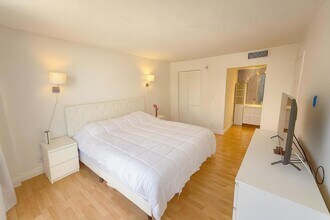 16909 N Bay Rd, Unit 507 in Sunny Isles Beach, FL - Foto de edificio - Building Photo