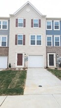 1327 Cedar Vly Rd in Ranson, WV - Building Photo - Building Photo