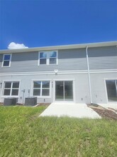 9377 Westside Hls Dr in Davenport, FL - Foto de edificio - Building Photo