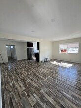 9023 Campo Rd, Unit D in Spring Valley, CA - Building Photo - Building Photo
