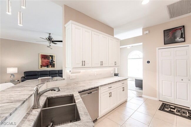 9013 W Ridge Ct in Ft. Myers, FL - Building Photo - Building Photo