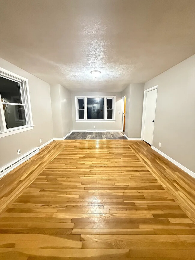 80 Gladstone St, Unit 1