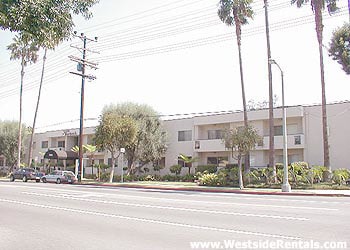 17834 Burbank Blvd in Los Angeles, CA - Foto de edificio - Building Photo