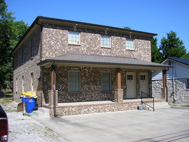 property at 1521 Normalview Dr