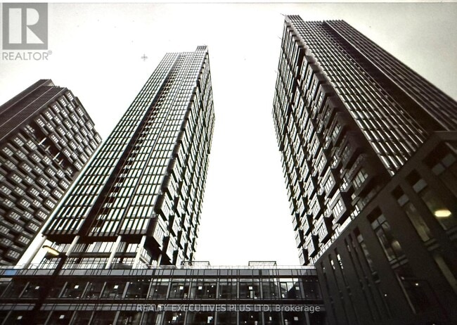 property at 1 Quarrington Lane