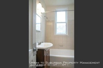 1617 F St NE-Unit -1 in Washington, DC - Building Photo - Building Photo