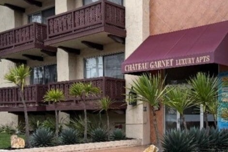 Chateau Garnet Apartments