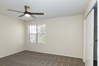 The Bartlett Apartment Homes in El Paso, TX - Building Photo - Interior Photo