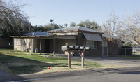 27th Ave Apartments in Phoenix, AZ - Building Photo - Building Photo