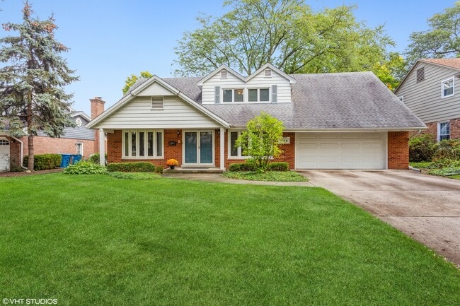 property at 923 S Bruner St