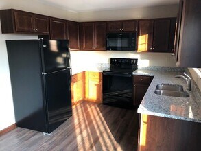 7521 Waterford Pl in Troy, IL - Building Photo - Building Photo