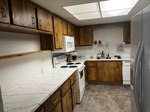400 Banana Cay Dr in South Daytona, FL - Building Photo - Building Photo