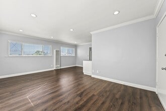 1015 Ashland Ave in Santa Monica, CA - Foto de edificio - Building Photo