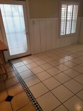 5831 Adelaide Ave, Unit back apartment in San Diego, CA - Building Photo - Building Photo