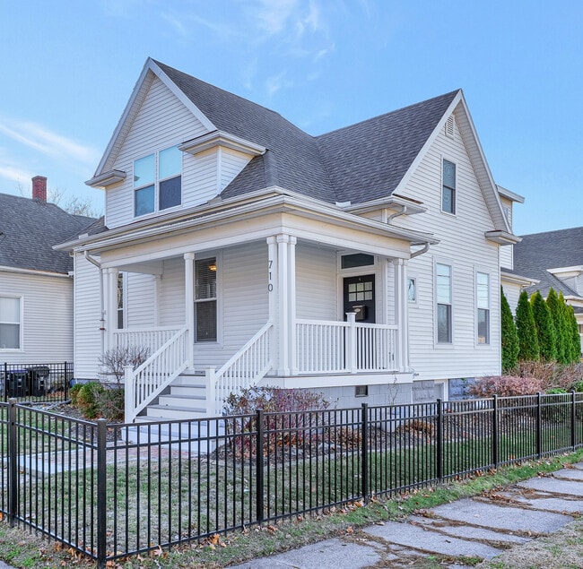 property at 710 N Oak St
