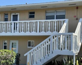 2222 NE 1st Way, Unit 204 in Boynton Beach, FL - Foto de edificio - Building Photo