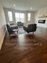 6985 Waterstone Dr in Sherrills Ford, NC - Building Photo - Building Photo