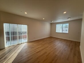 124 Latte Way in Sacramento, CA - Building Photo - Building Photo