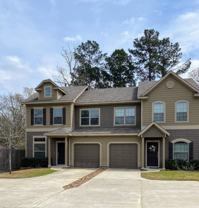 40 Woodland Hills Dr in Conroe, TX - Building Photo - Building Photo